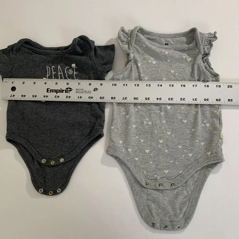 Set of 2 Bodysuit Baby Girl 6-9M Gray‎ Floral Hearts Peace Maker Boho Neutral